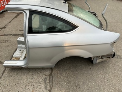 Mercedes w204 coupe четверть задняя левый крыло pas фото №1