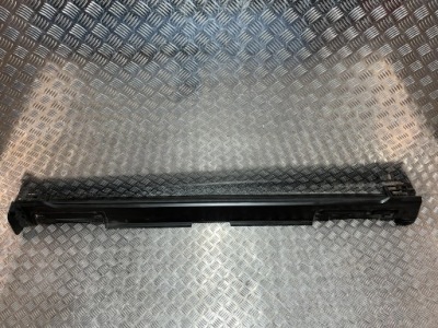 Молдинг накладка поріг права mazda mx-30 20- фото №1