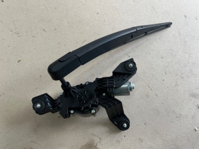 Hyundai i30 iii kombi 17- моторчик дворники задняя рычаг фото №1