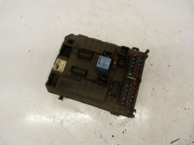 Коробка предохранителей 9645352980-ih citroen c5 фото №1