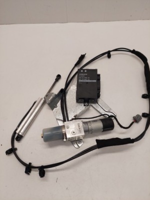 Механизм подъёма крышки volvo v70 iii 31218393 фото №1