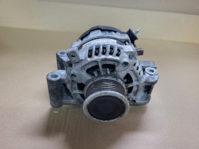 Toyota auris 2.0 d4d генератор 27060-0r090 1ad фото №1