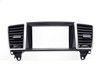 Решітка обдув середня рамка радіо mercedes ml w166 a1668300854 фото №1
