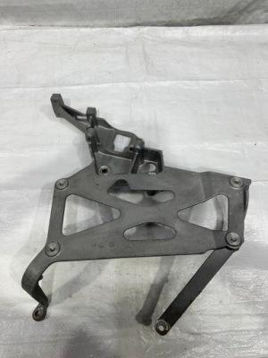 Jeep wrangler jl кронштейн кронштейн кронштейн 68299299aa фото №1