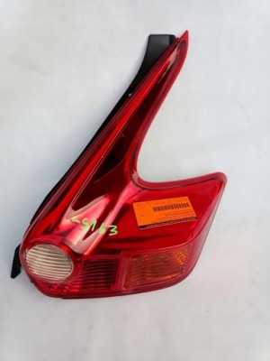 Лампа правая задняя задняя nissan juke 1 i 10r фото №1