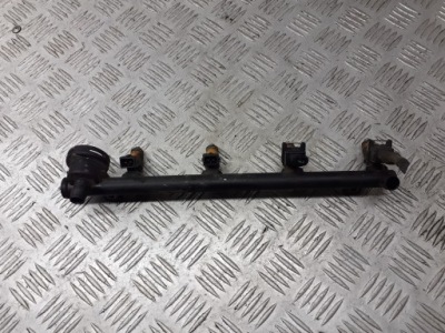 Молдинг упорскування renault megane i 1.4 7700112519 фото №1