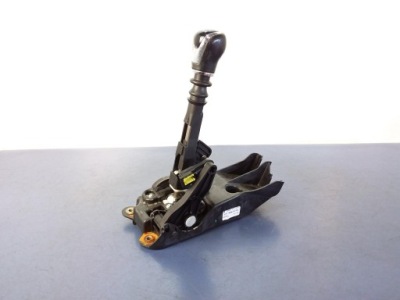 Nissan qashqai 2 важіль перемикання передач фото №1