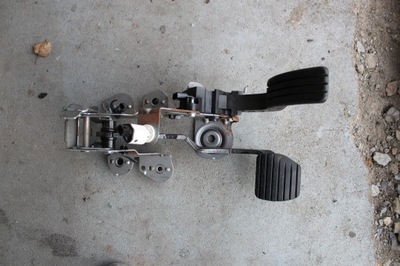 Renault scenic iii 2.0 dci комплект педалей автоматична коробка передач фото №1