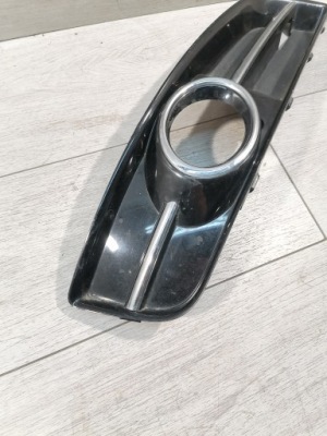 Audi a3 lift 8p0 решітка бампер правий перед 8p0807682j фото №1