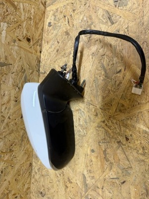 Toyota corolla e21 дзеркало праве 8pin колір 040 фото №1