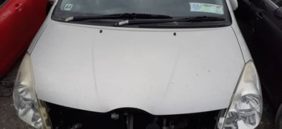 Капот кришка двигуна toyota corolla verso 1c0 фото №1