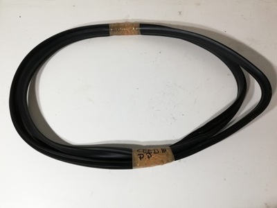 Прокладка дверь правый перед kia ceed iii 17-22 фото №1