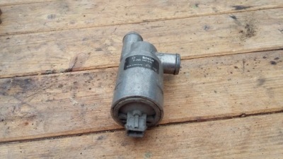 Bosch 280 140 516 клапан положение холостого хода, питание воздухом фото №1