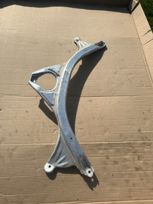 Audi a6 a7 кронштейн поперечный 4g0805645c.... фото №1