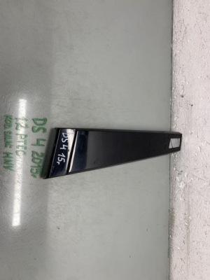 Накладка стойка дверь правая citroen ds4 1.2 thp 15 r 9687376177 фото №1