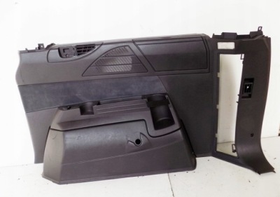 Citroen c8 02-14 обшивка багажника правий задня фото №1