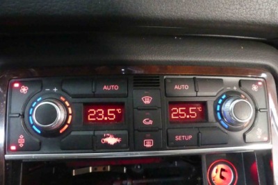 Панель обдув кондиціонера audi a8 d3 4e0820043 фото №1