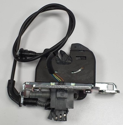 Замок сидіння правий задня mercedes w204 coupe фото №1