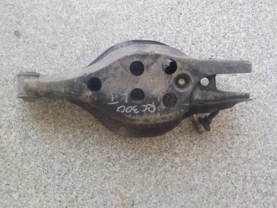 Рычаг левый задняя lexus rc300 rc200 фото №1