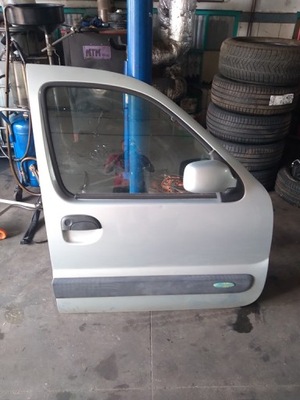 Renault kangoo i lift двері перед праве фото №1