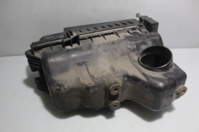 Корпус фильтра воздуха toyota yaris ii 1.4d4d фото №1