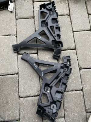 Renault twingo iii направляющая бампера задняя кронштейн фото №1