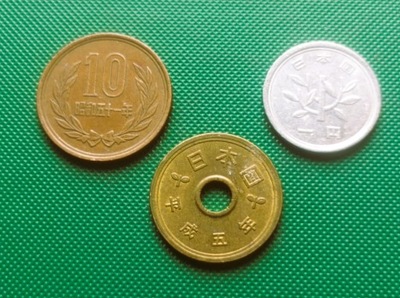JAPONIA - Zestaw 3 monet 1 5 10 Jen Jenów Yen 1975 1976 1993 K14