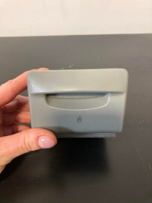 Iveco daily 06,-09,- кружка правый/левый кронштейн фото №1