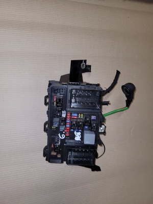 Ford mondeo mk5 коробка запобіжників фото №1