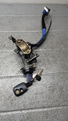 Замок запалювання kia carnival ii 02r 2.9td фото №1