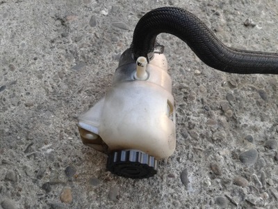 Бак підсилювача dodge journey 2.0 crd фото №1