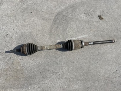 Привідний вал półośka правий перед 2.0 tdci 4x4 автоматична коробка передач ford kuga mk2 рестайлінг  16-19r фото №1