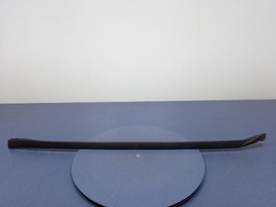 Bmw ix i20 молдинг вертикальная стекло передней 7954434 фото №1