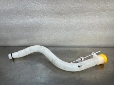 Заливна горловина трубка рідина do омивача renault trafic iii рестайлінг  iv 289154221r фото №1