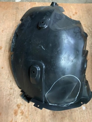 Подкрылок левый перед mercedes sprinter a9076840200 фото №1