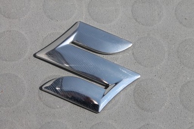 INSIGNIA DE TAPA DE MALETERO PARTE TRASERA GRAND VITARA II 05-14  