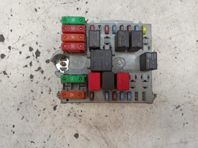 Alfa romeo gt коробка запобіжників 51742419 фото №1