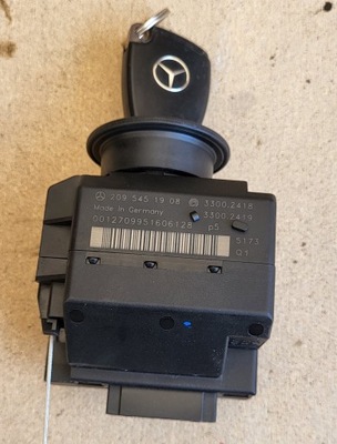 Mb w203 lift замок зажигания ключ 2085451908 фото №1