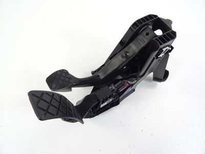 Vw t-roc педаль газа тормоза колодка 5q1721058dm фото №1