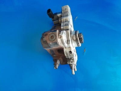 Насос упорскування mercedes 2.2 cdi a646 0445010143 фото №1