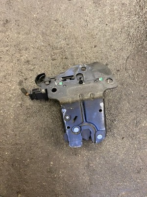 Audi a4 b7 замок крышки 8p4827505b фото №1