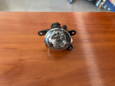 Volvo xc40 s60 v60 polestar 2 протитуманна фара drl правий 31689175 фото №1