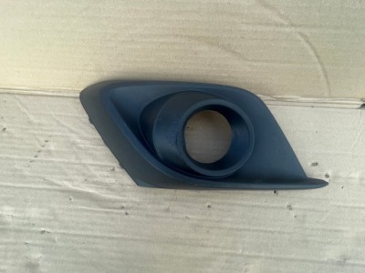 Mazda 3 левая решётка бампера перед передняя фото №1