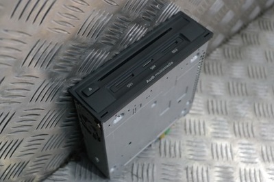 Audi мультимедиа считыватель sd 81a035036 фото №1
