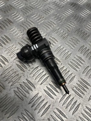 Насос-форсунка 036130073ag skoda fabia 2 1.4tdi 07-14 фото №1