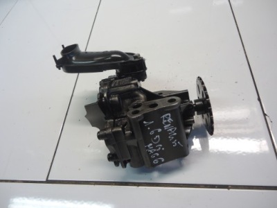 Renault 1.6dci r9m насос масла 150003817r фото №1
