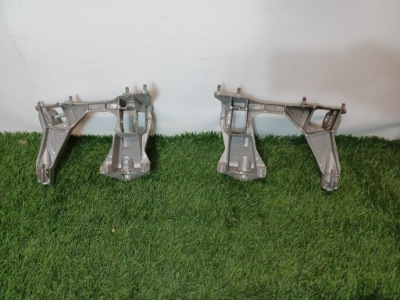 Кронштейн подрамник задняя porsche 981 boxster cayman l+p фото №1