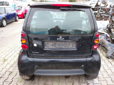 SMART FORTWO 450 TAPA DE MALETERO PARTE TRASERA PARTE INFERIOR BORDE NEGRA  