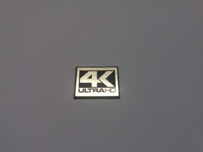 4K ULTRA HD naklejka emblemat 19 x 15 mm *ZŁOTA