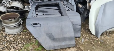 Dacia duster 10- дверь задняя правое фото №1